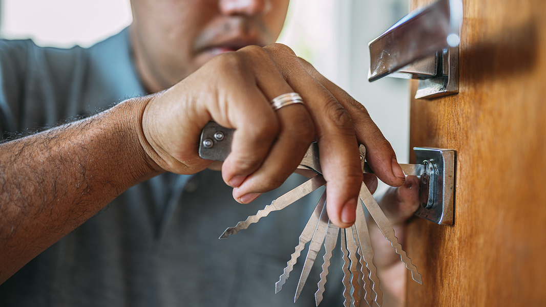 Foto de portada de Cerrajero Alicante | Urgencias e Instalaciones